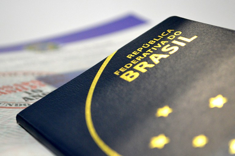 Novo passaporte brasileiro passa a valer por dez anos