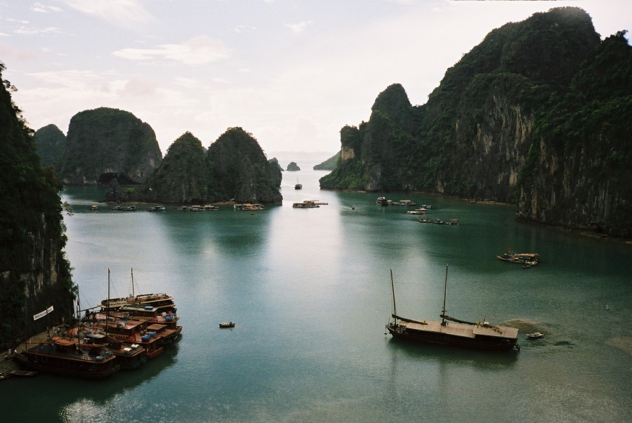 Baia de Halong - Lua de mel na Indochina Baia de Halong - Lua de mel na Indochina