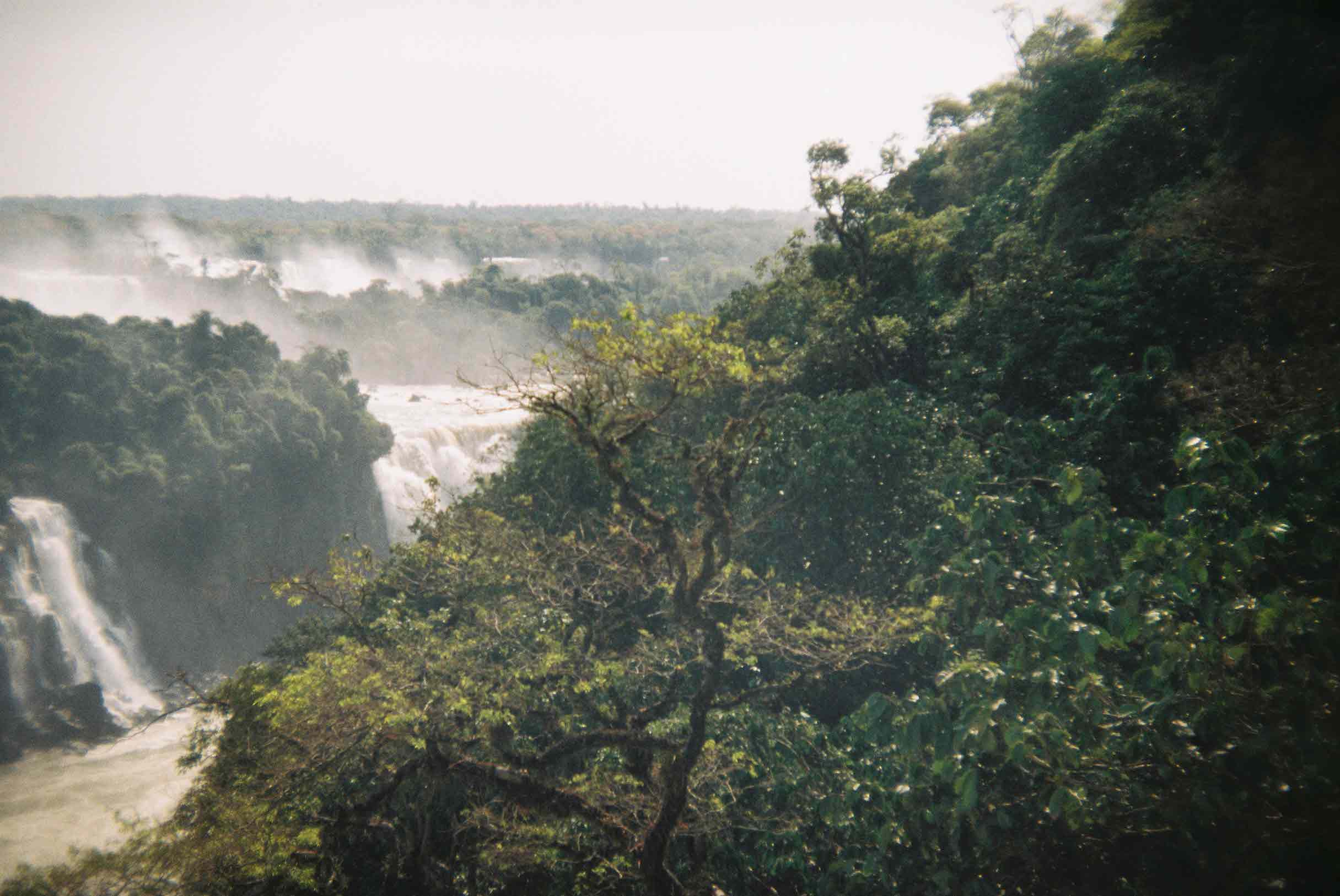 Foz do Iguaçu: paisagem de beleza intensa