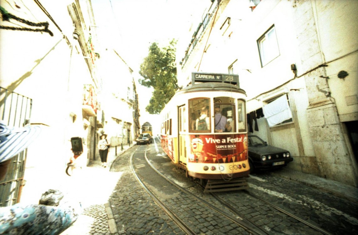Tradições portuguesas, da Ilha da Madeira a Lisboa - Estoril Tradições portuguesas, da Ilha da Madeira a Lisboa - Estoril