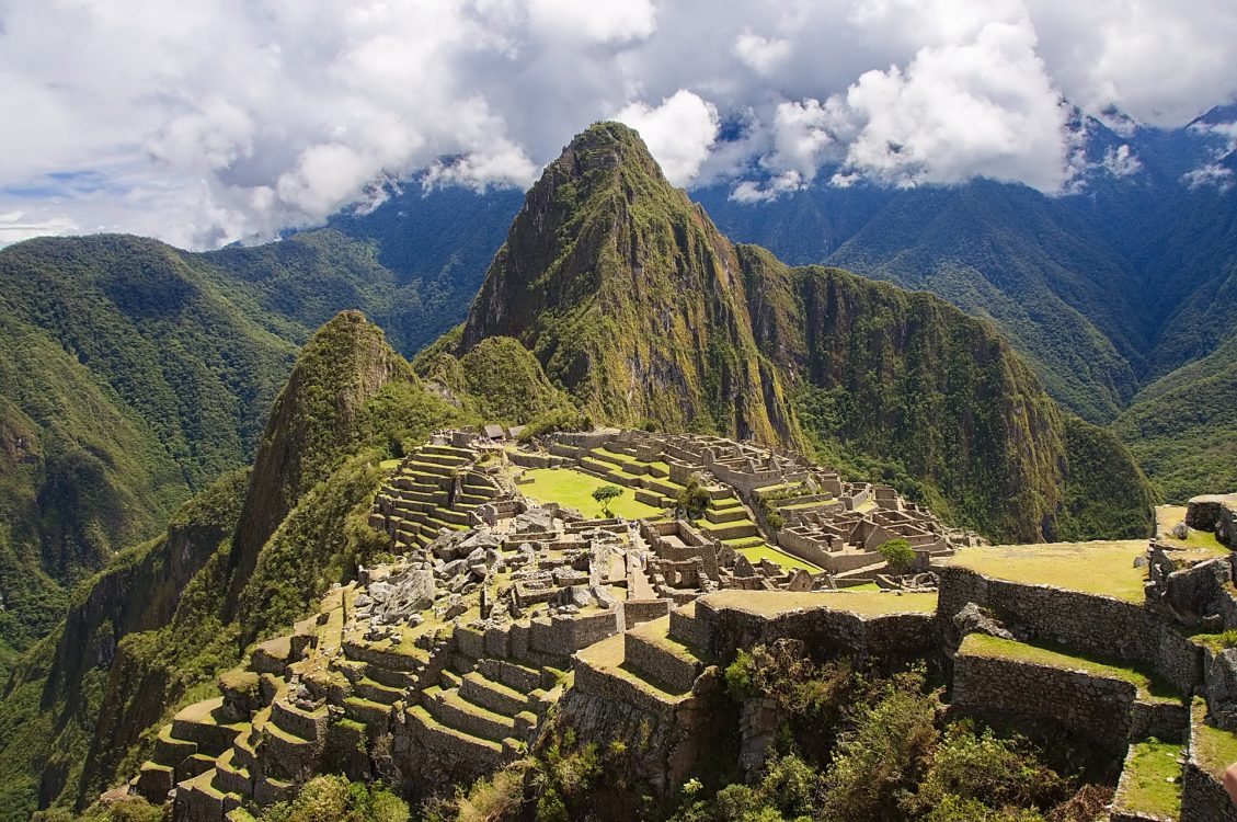 Machu Picchu organiza grupos de visitantes por horario.